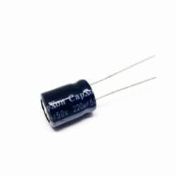 Capacitor Electrolítico De Aluminio 220uF 50V 10x13 mm